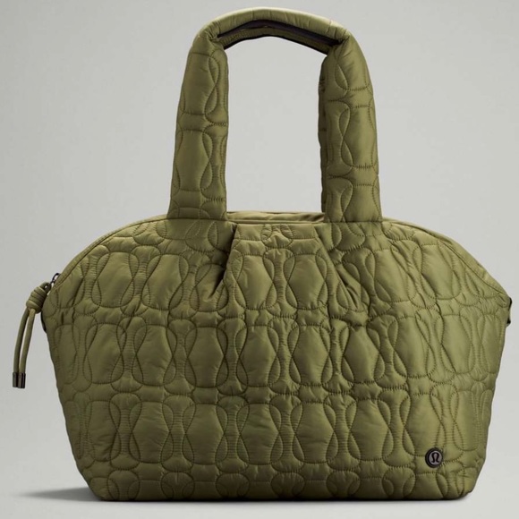 lululemon athletica Bags Lululemon Quilted Embrace Tote Bag Vol 2l
